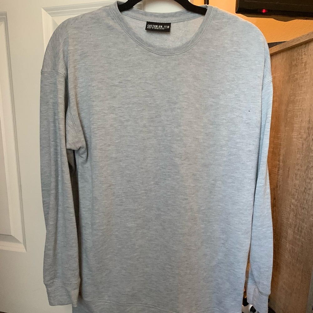 Gray Pull Over